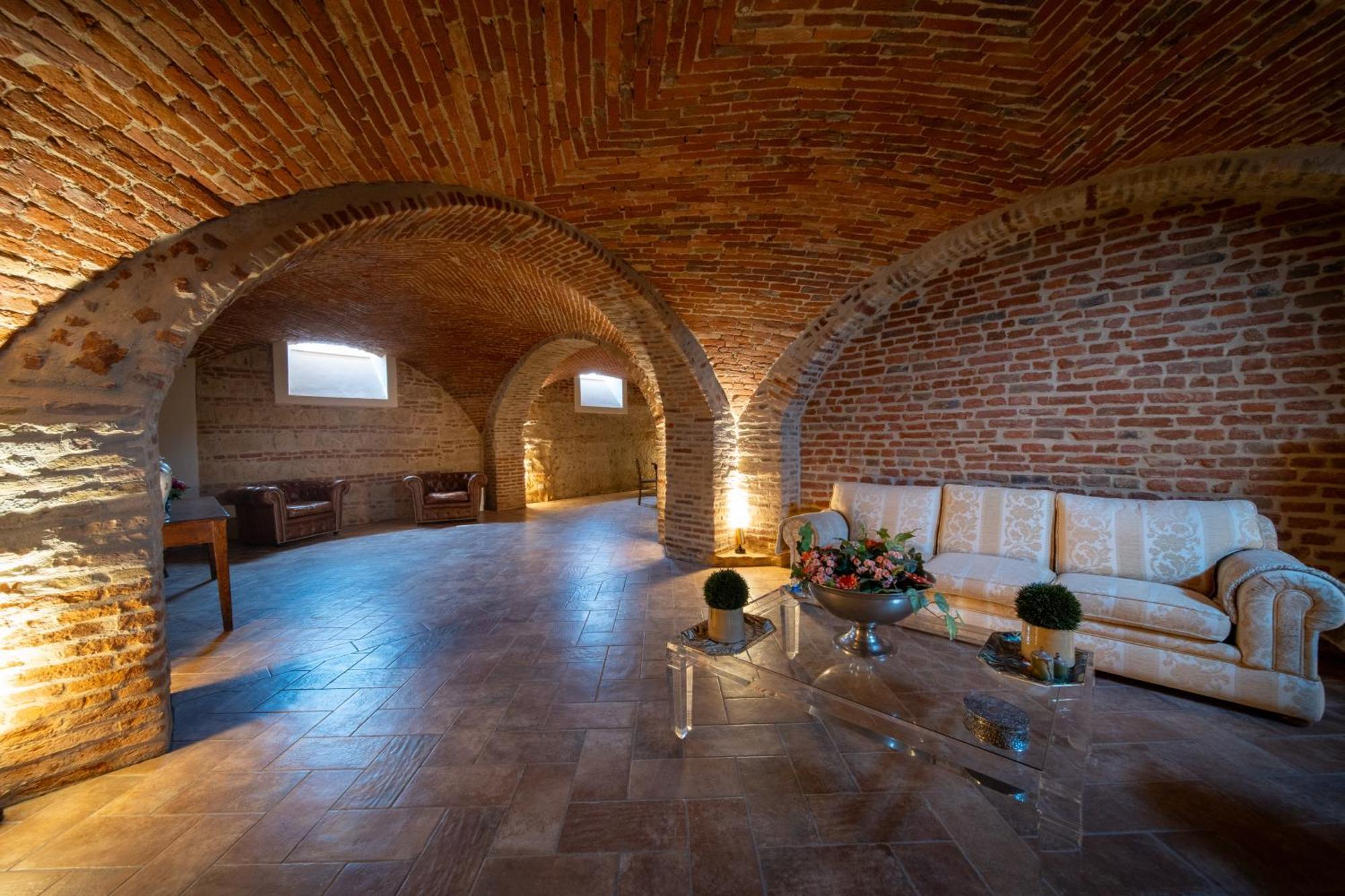 Terruggia Cascina Baronina Bed & Breakfast エクステリア 写真