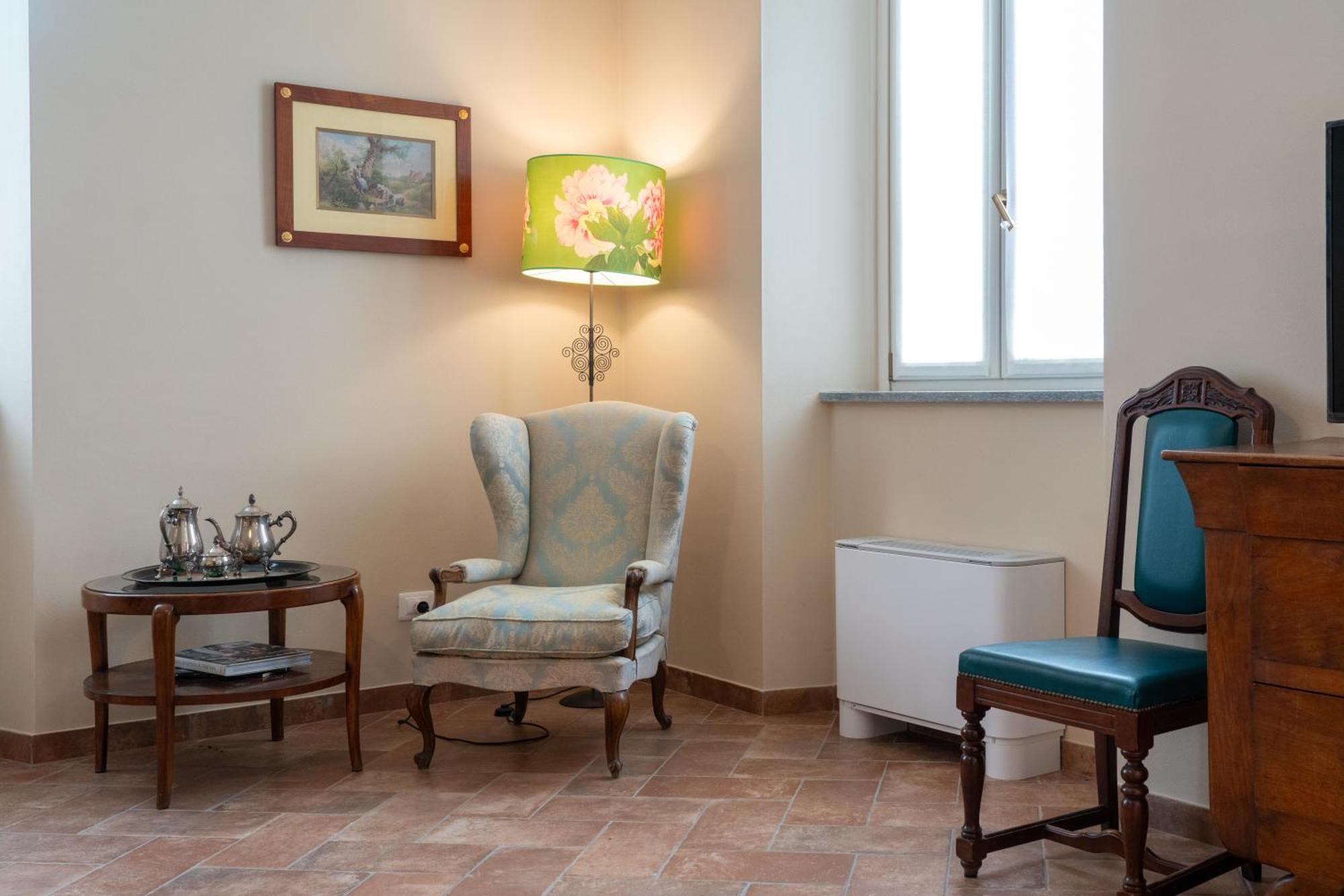 Terruggia Cascina Baronina Bed & Breakfast エクステリア 写真